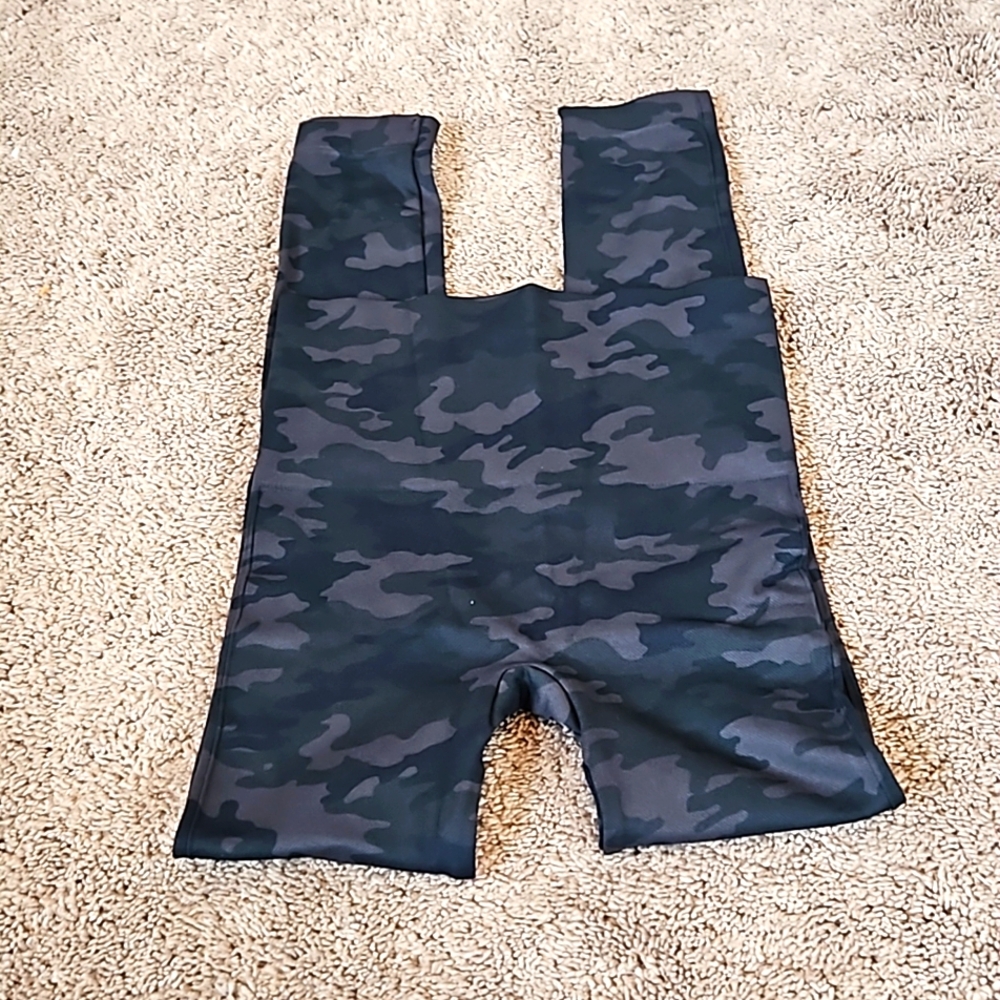SPANX LEGGINGS